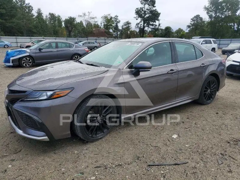2024 Toyota CAMRY фото
