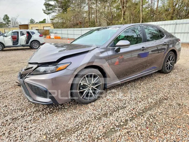 2024 Toyota CAMRY фото