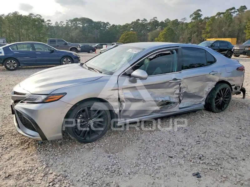 2024 Toyota CAMRY фото