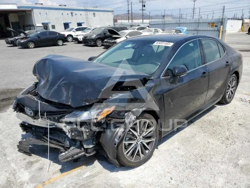 2024 Toyota CAMRY фото