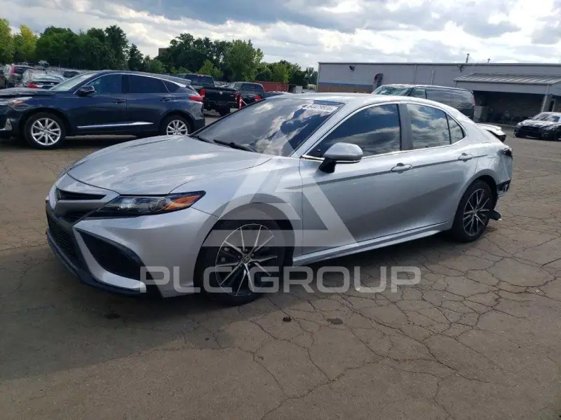 2024 Toyota CAMRY фото
