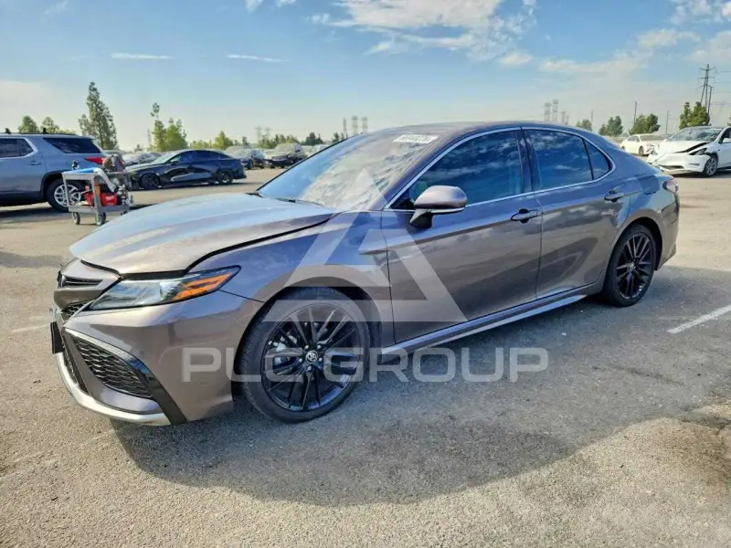2024 Toyota CAMRY фото