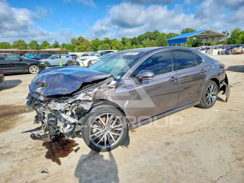 2024 Toyota CAMRY photo