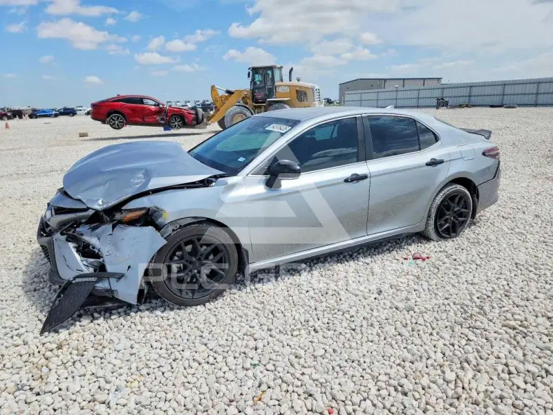 2024 Toyota CAMRY photo