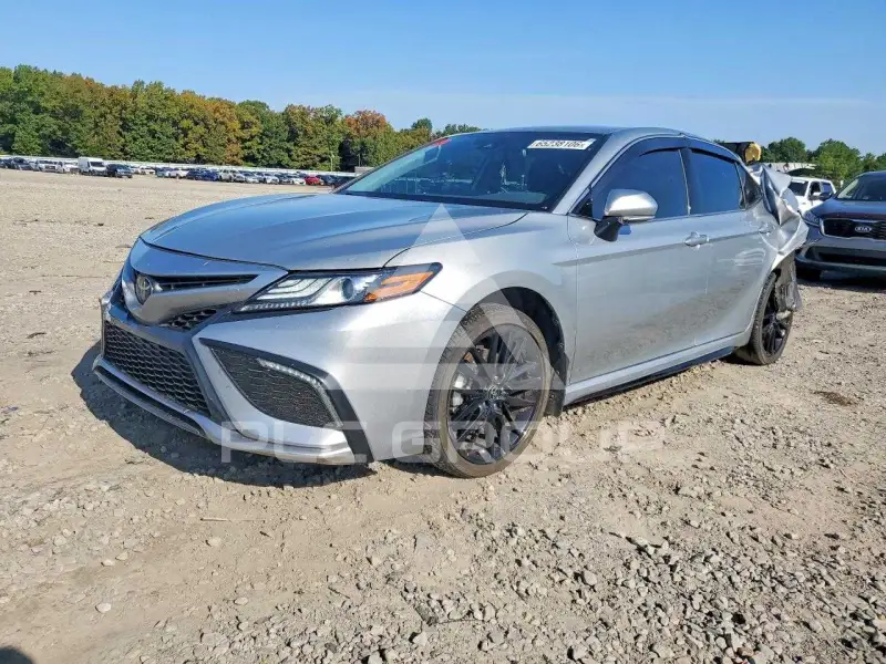 2024 Toyota CAMRY фото