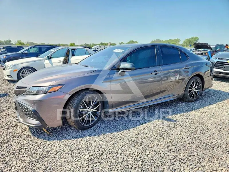 2024 Toyota CAMRY фото