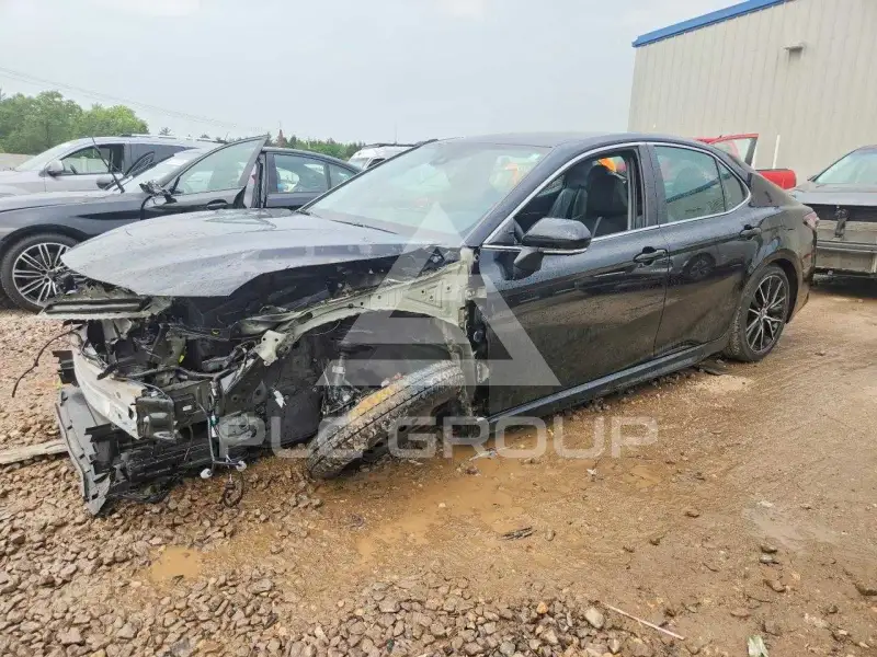 2024 Toyota CAMRY фото