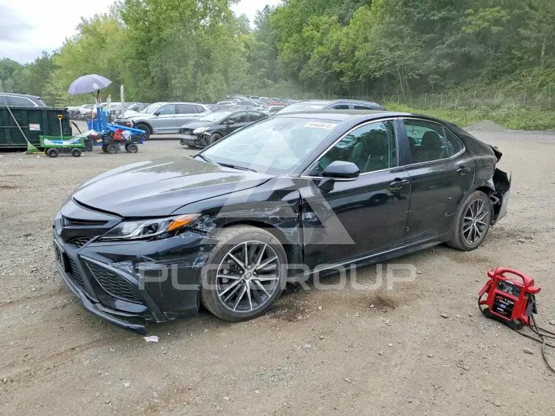 2024 Toyota CAMRY фото