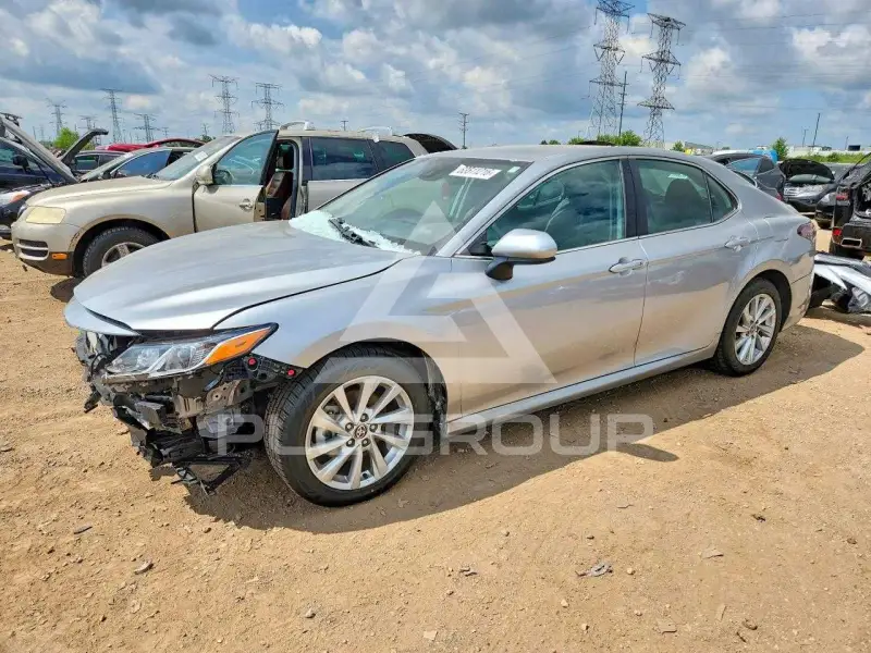 2024 Toyota CAMRY фото