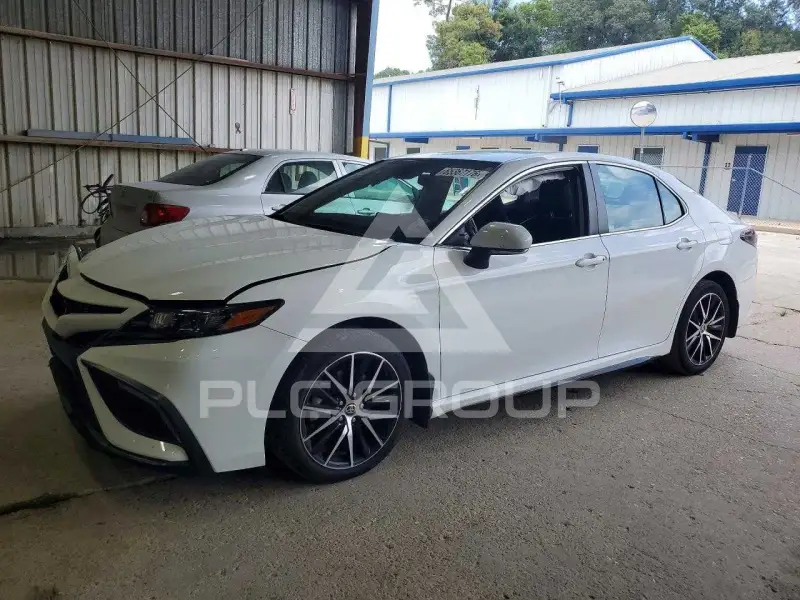 2024 Toyota CAMRY фото