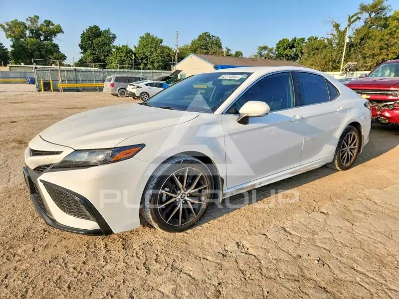 2024 Toyota CAMRY фото