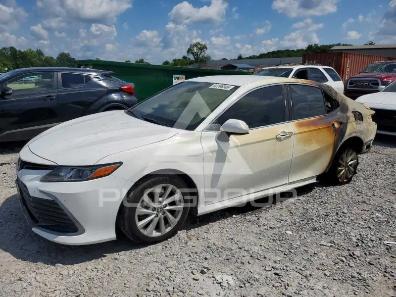 2024 Toyota CAMRY фото