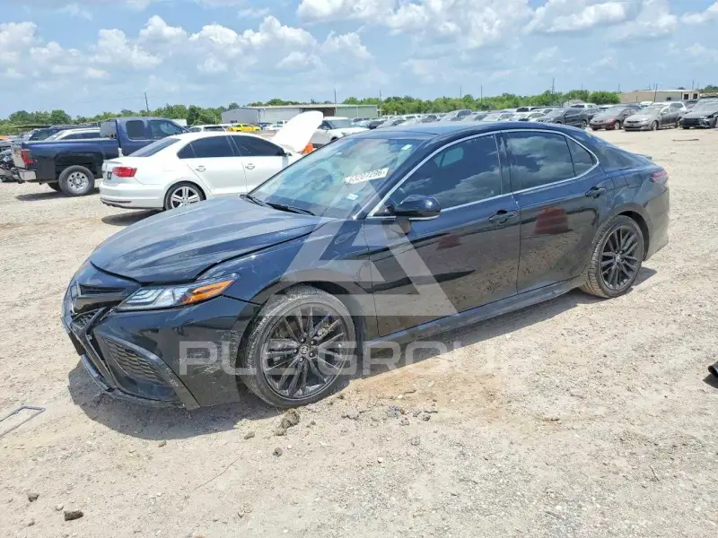 2024 Toyota CAMRY фото