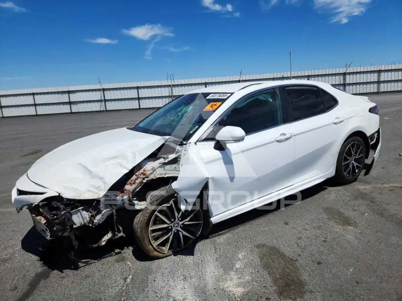 2024 Toyota CAMRY photo
