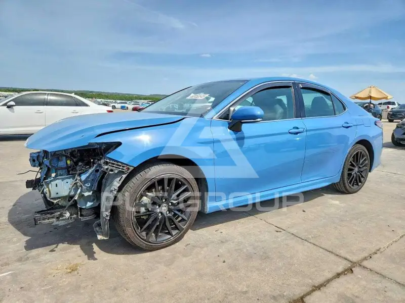 2024 Toyota CAMRY фото