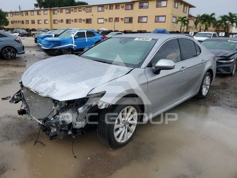 2024 Toyota CAMRY фото