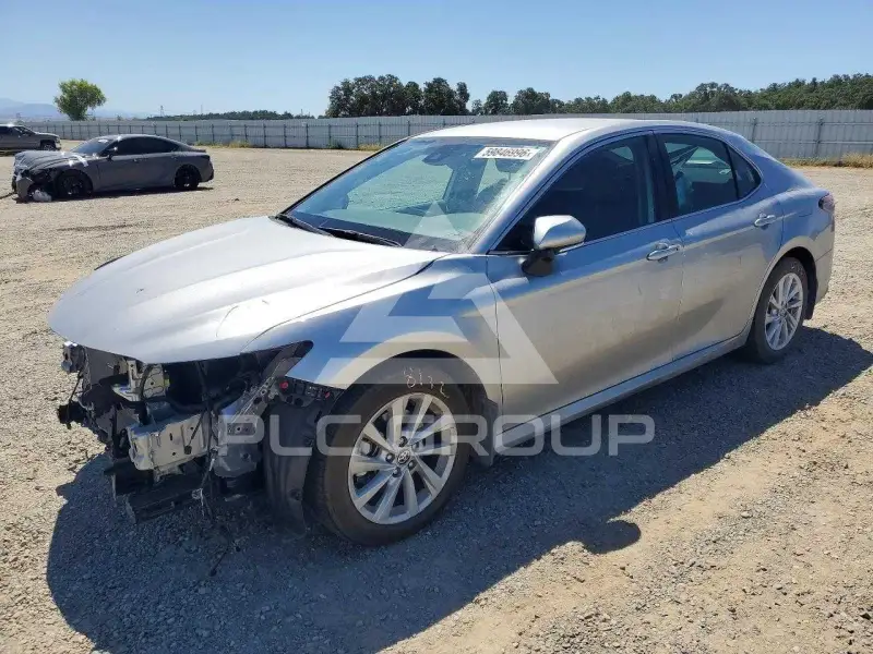 2024 Toyota CAMRY фото