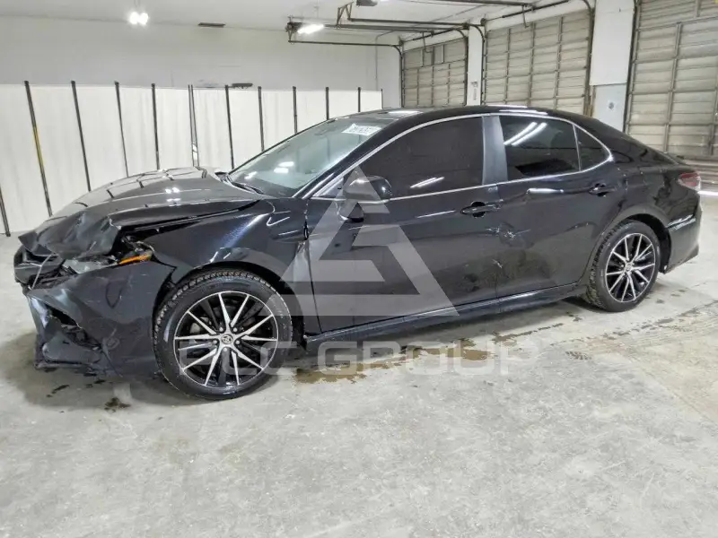 2024 Toyota CAMRY фото