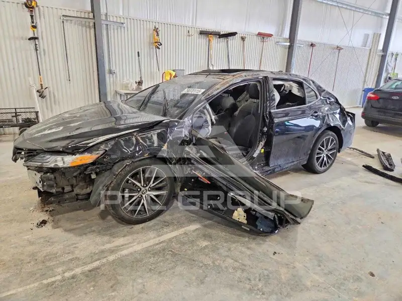 2024 Toyota CAMRY фото
