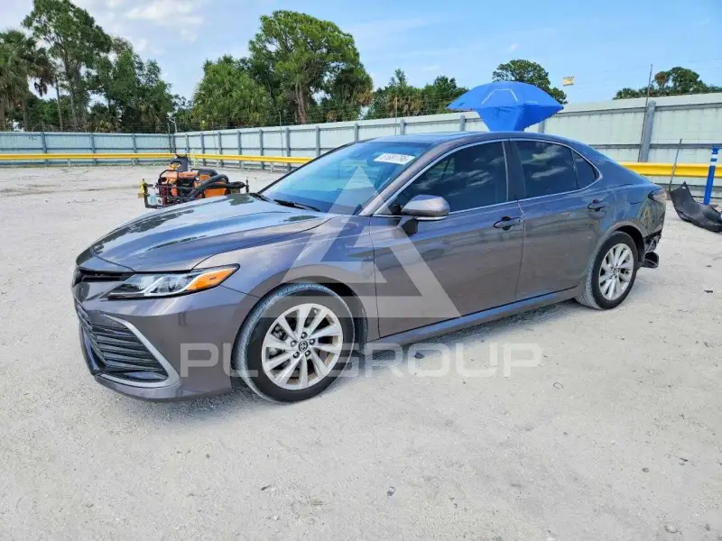 2024 Toyota CAMRY фото
