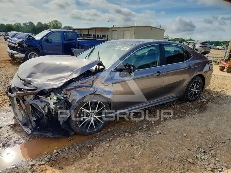 2024 Toyota CAMRY photo