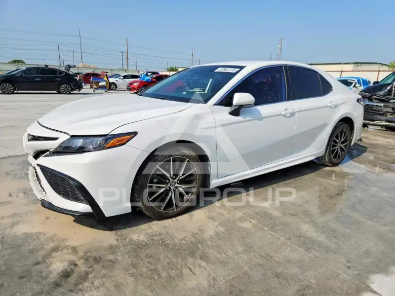2024 Toyota CAMRY photo