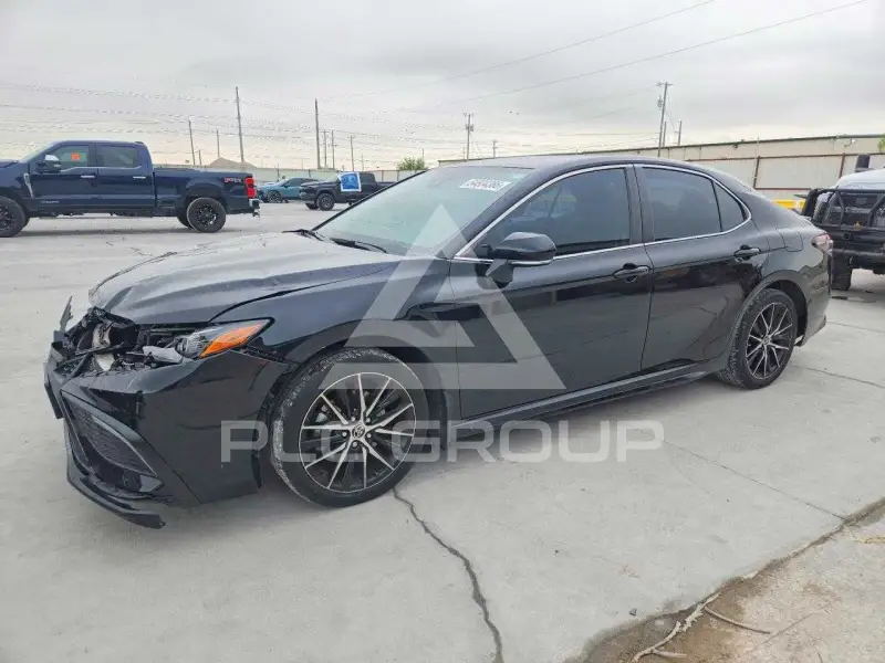 2024 Toyota CAMRY фото