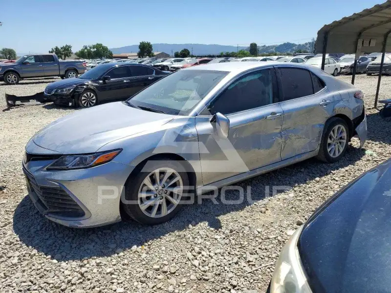 2024 Toyota CAMRY фото