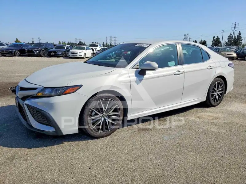 2024 Toyota CAMRY фото