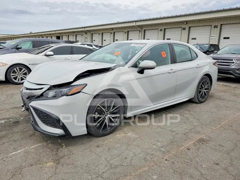 2024 Toyota CAMRY фото