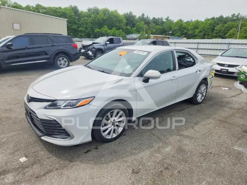 2024 Toyota CAMRY фото