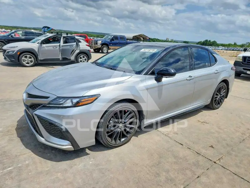 2024 Toyota CAMRY фото