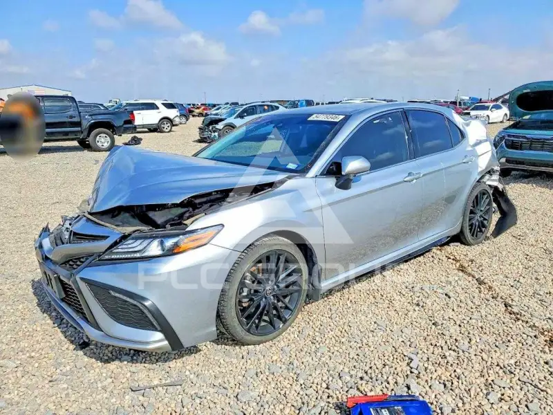 2024 Toyota CAMRY фото
