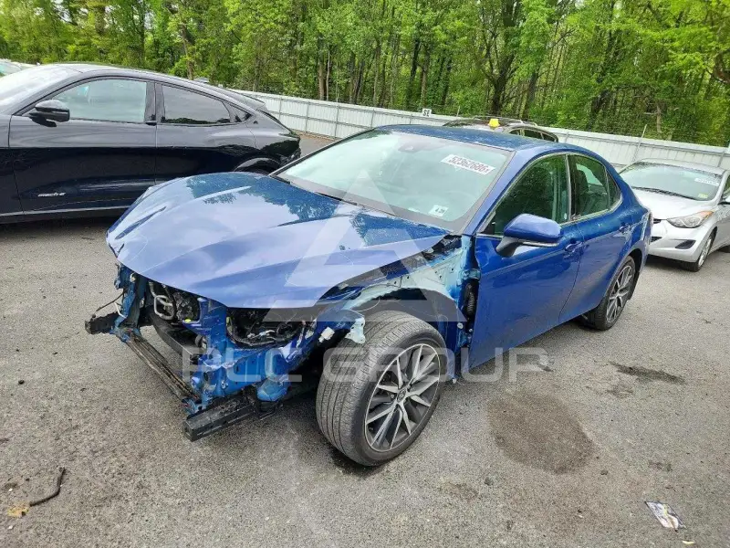 2024 Toyota CAMRY фото