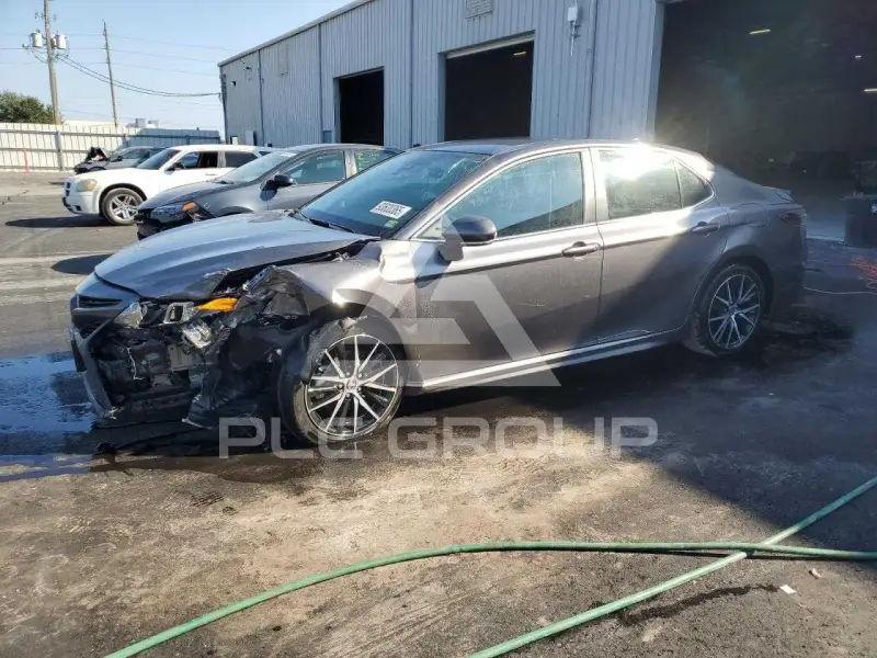 2024 Toyota CAMRY фото