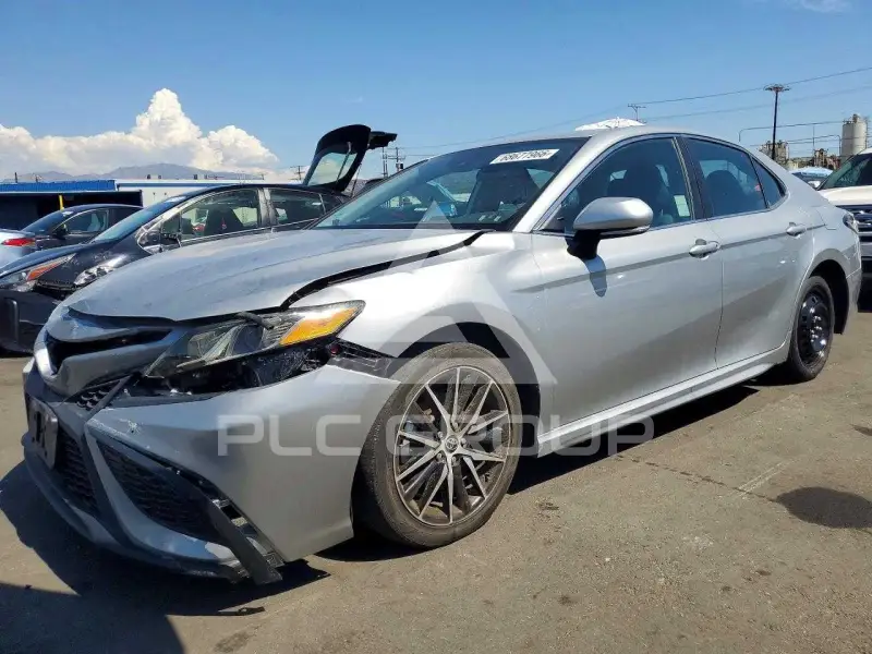 2024 Toyota CAMRY фото