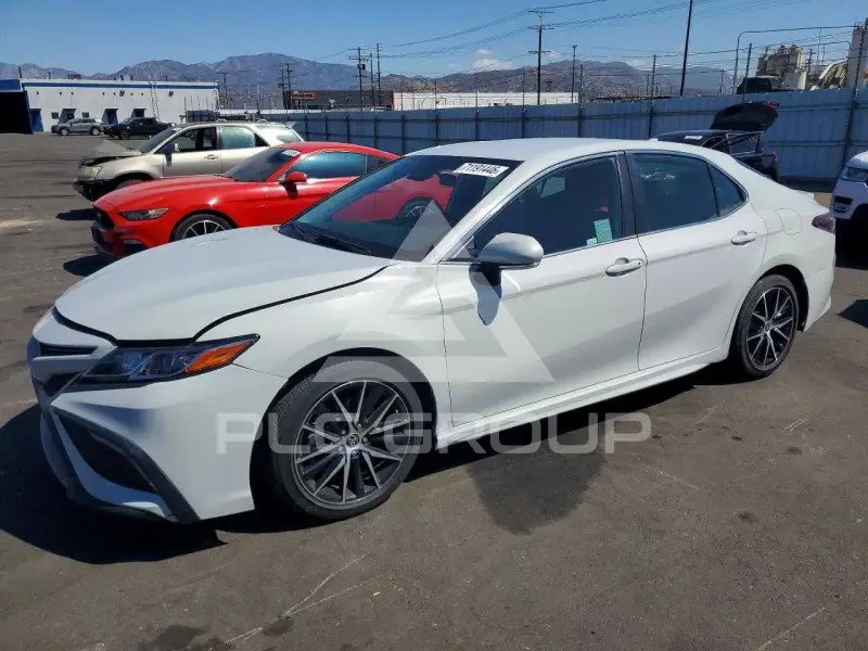 2024 Toyota CAMRY фото