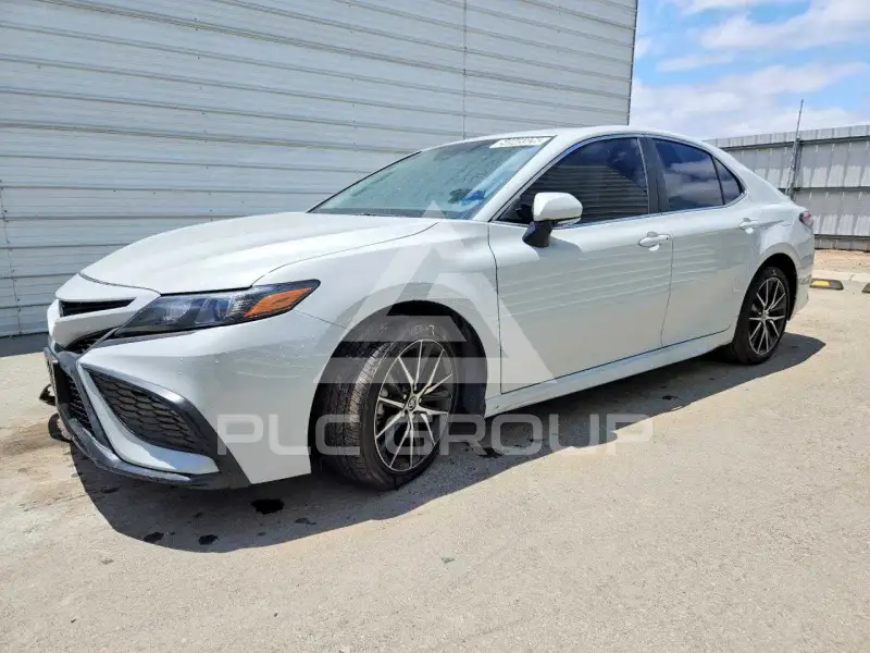 2024 Toyota CAMRY фото