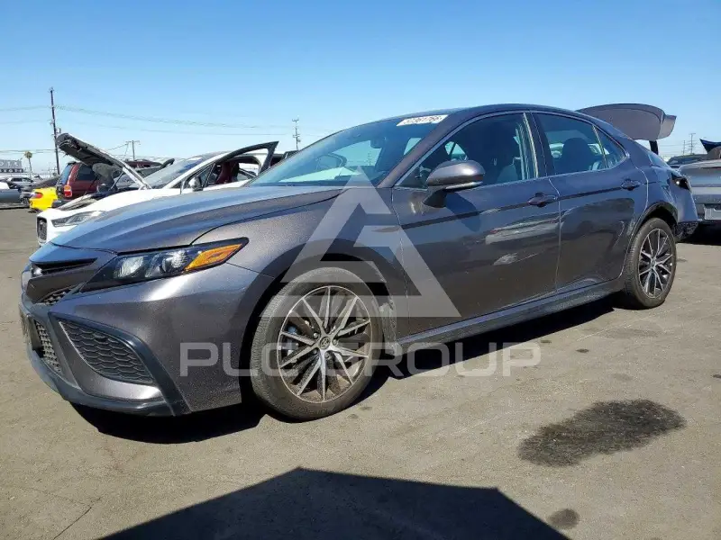 2024 Toyota CAMRY фото