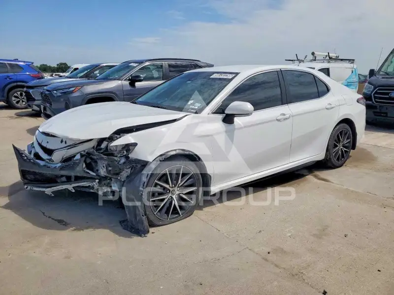 2024 Toyota CAMRY фото