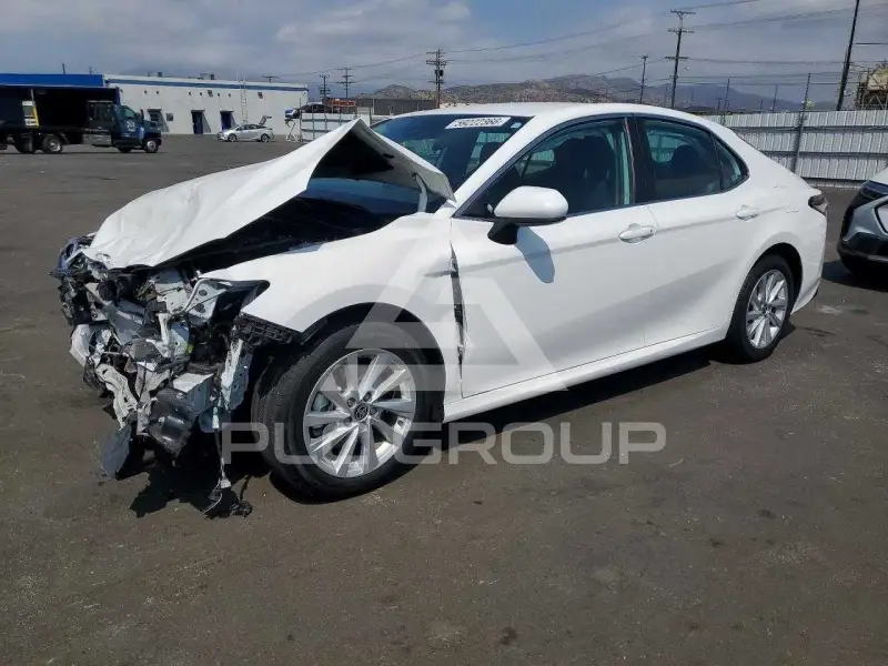 2024 Toyota CAMRY фото