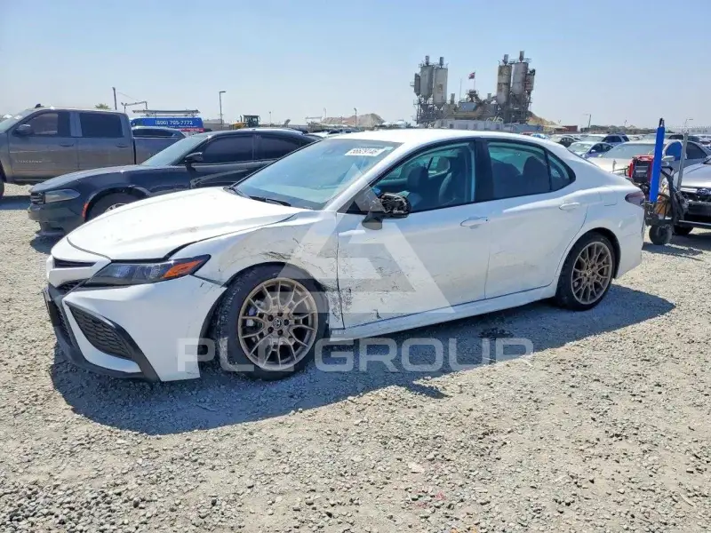 2024 Toyota CAMRY фото