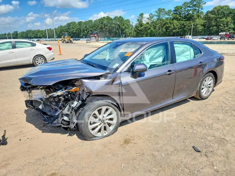 2024 Toyota CAMRY фото