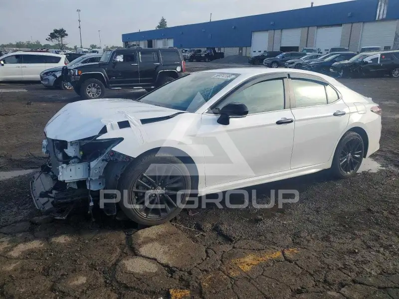 2024 Toyota CAMRY фото