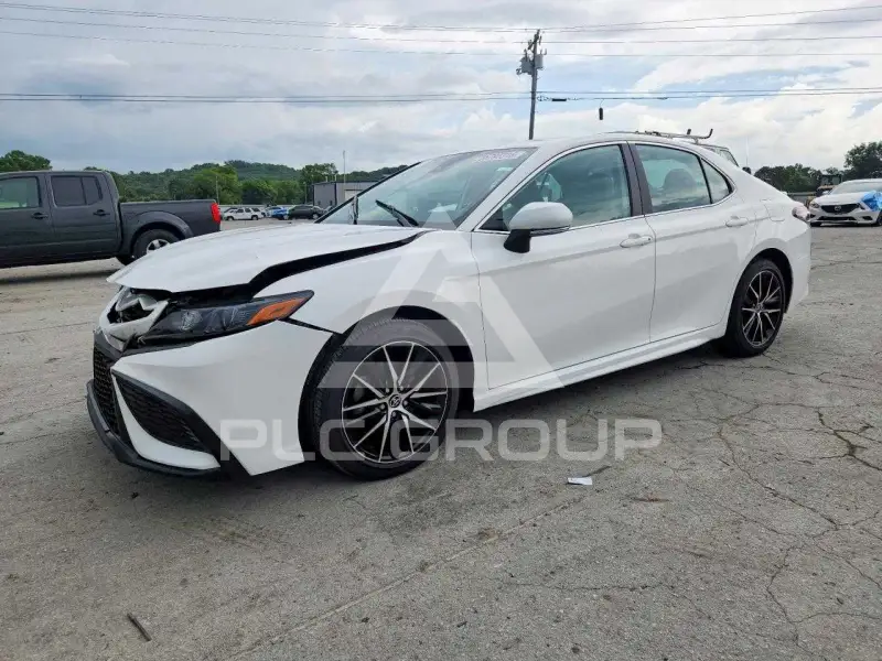 2024 Toyota CAMRY фото