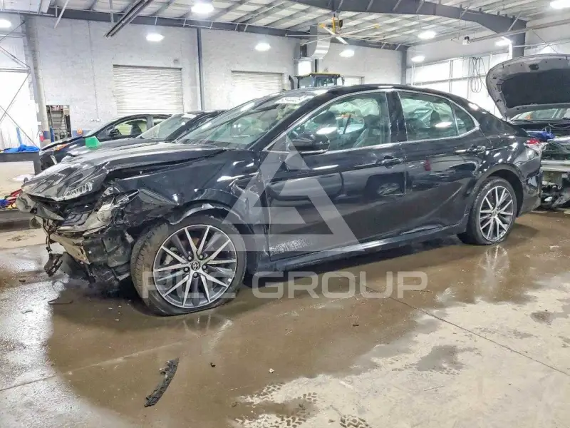2024 Toyota CAMRY фото
