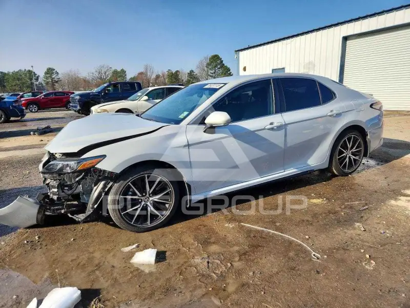 2024 Toyota CAMRY photo