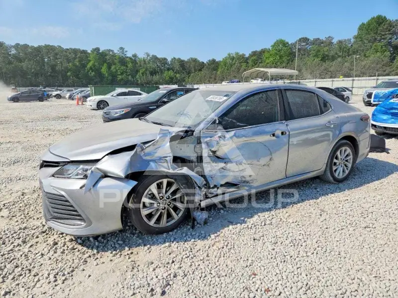 2024 Toyota CAMRY фото