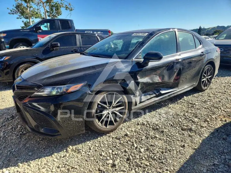 2024 Toyota CAMRY фото