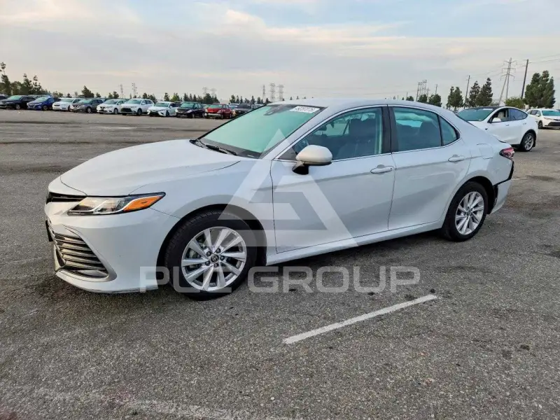 2024 Toyota CAMRY фото